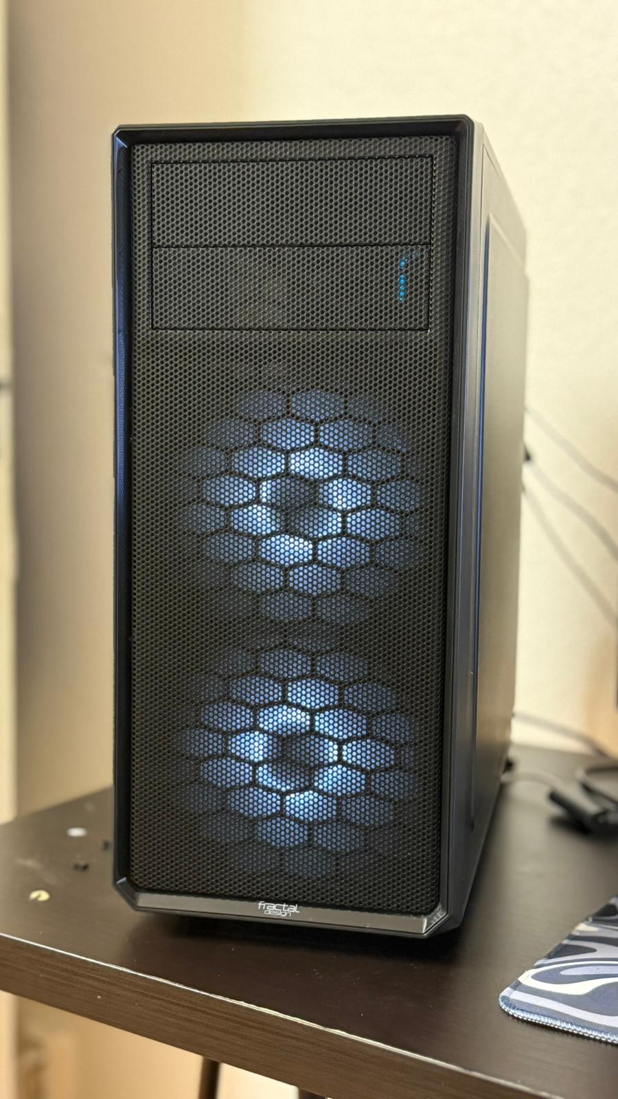 ProDator Pulse RX 6600 XFX Swift 210